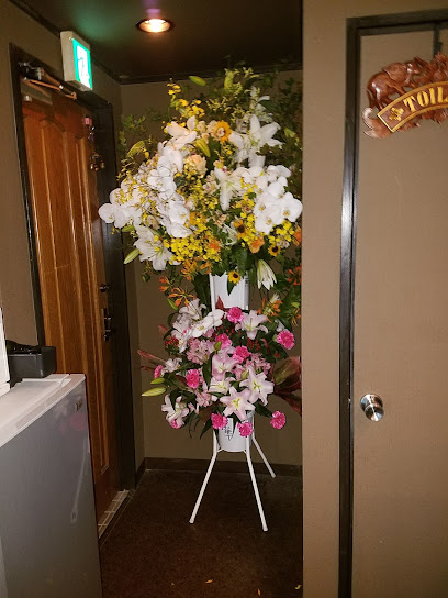 AF1QipMSqRP2RL1mrhUSsWfTHttl7os8sW1kyMje3zRCw408 h544 k no